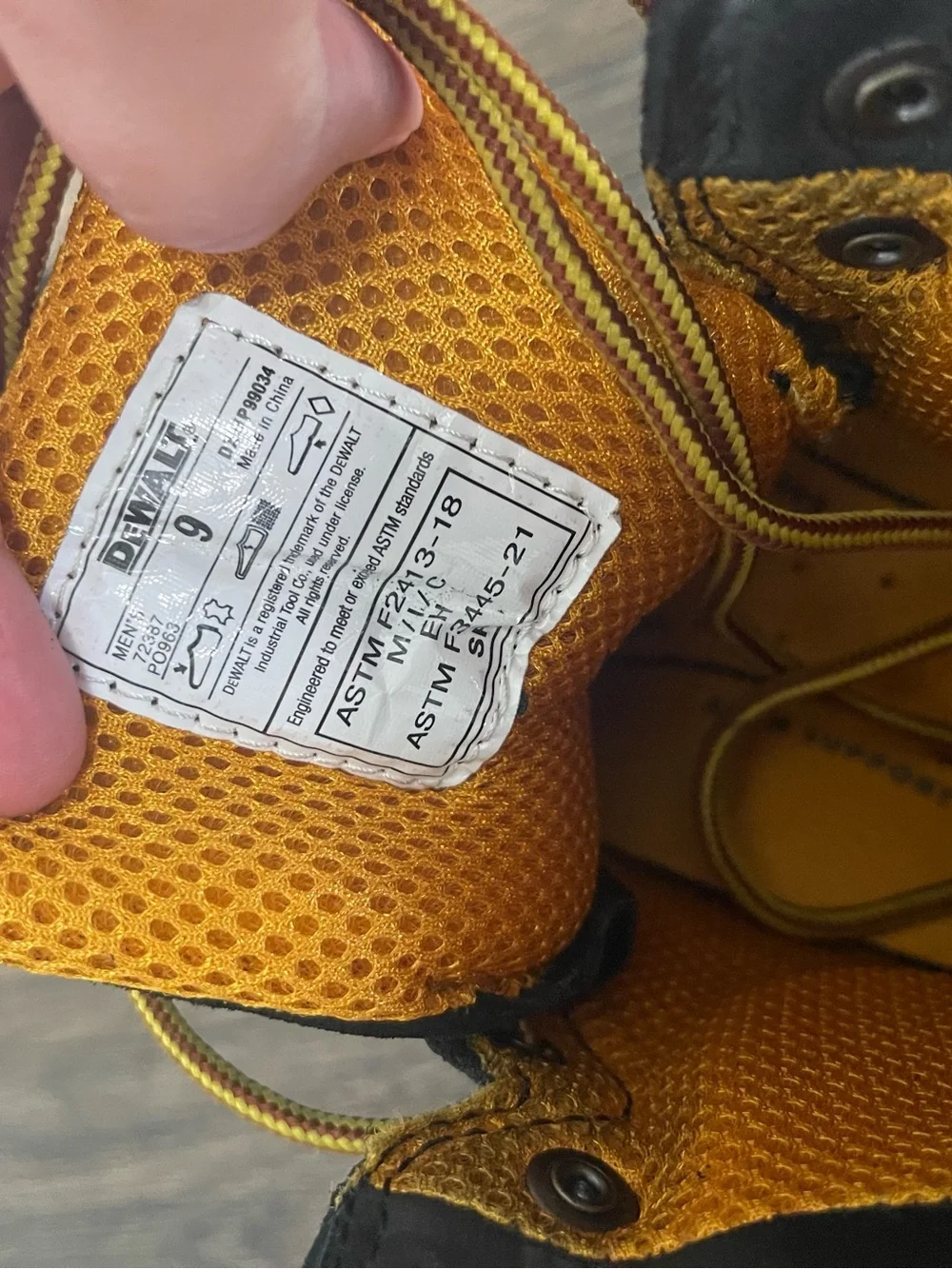 DEWALT Safety work boots